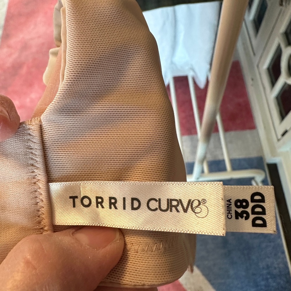 Torrid Curve 38‎ DDD Beige T-Shirt Bra 360 Back Smoothing Full Coverage - Picture 3 of 11